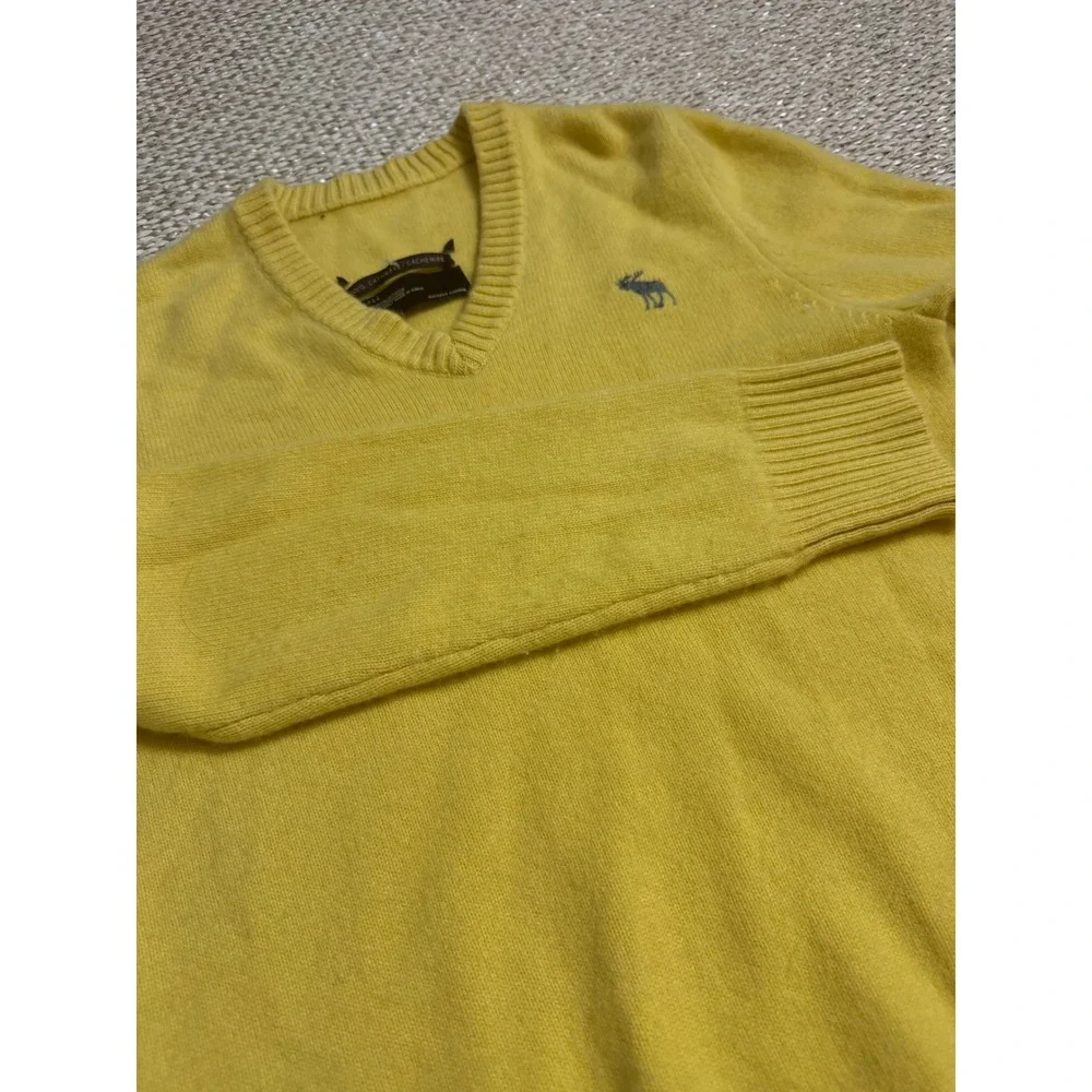 Abercrombie & Fitch vintage 100% Cashmere V-Neck Sweater Yellow Y2K  Moose Logo